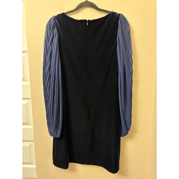 Eliza J Navy Blue Velvet Balloon Long Sleeve Dress Size 6 Cocktail Party - Picture 2 of 6
